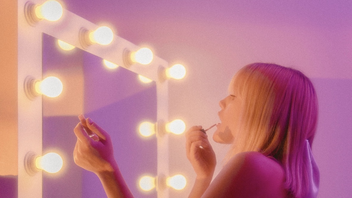 Prom Makeup Inspo To Suit Your Style Desktop Image