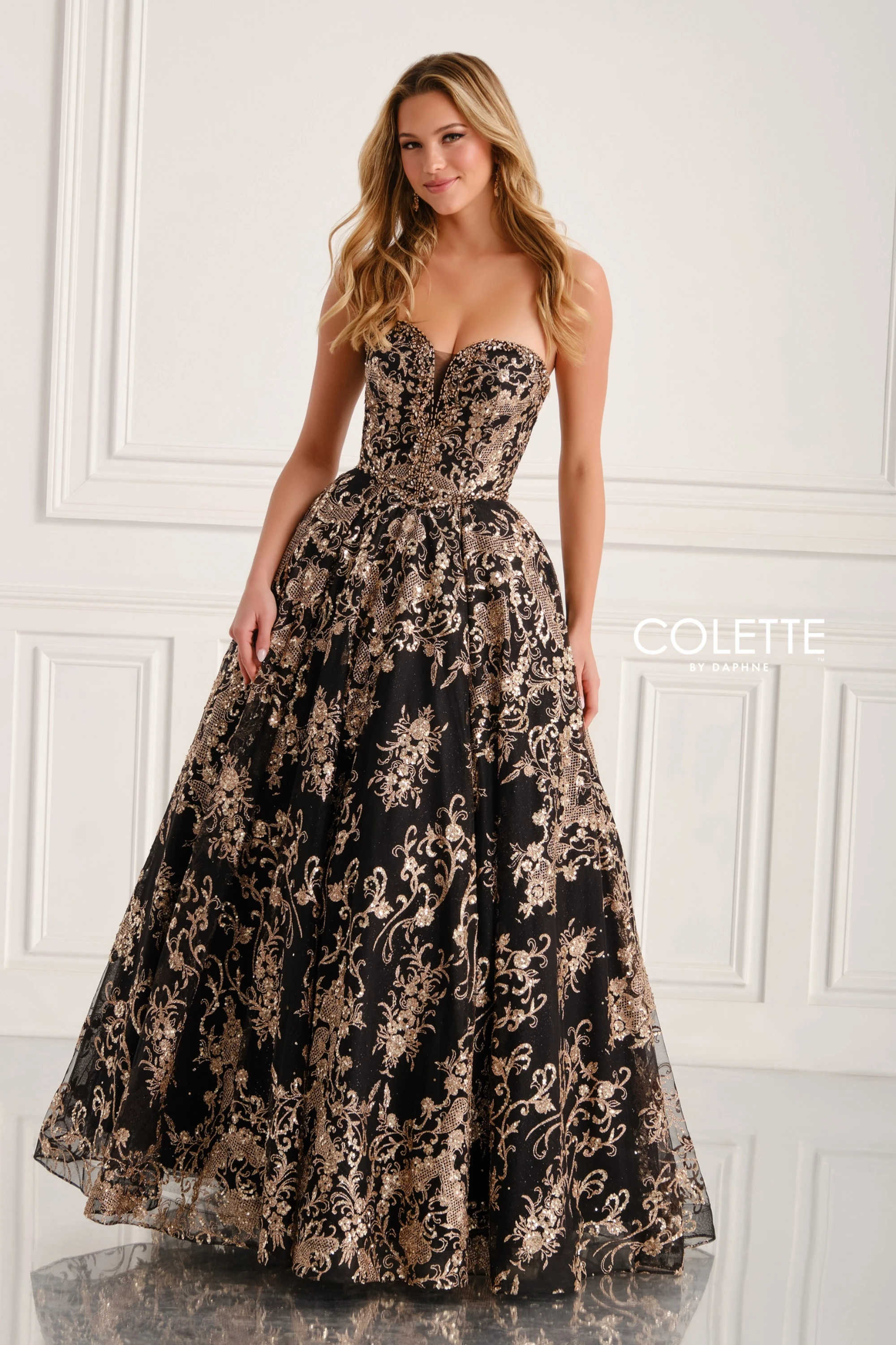 Full size Style CL5101 Colette by Daphne #7 Gold/Black picture