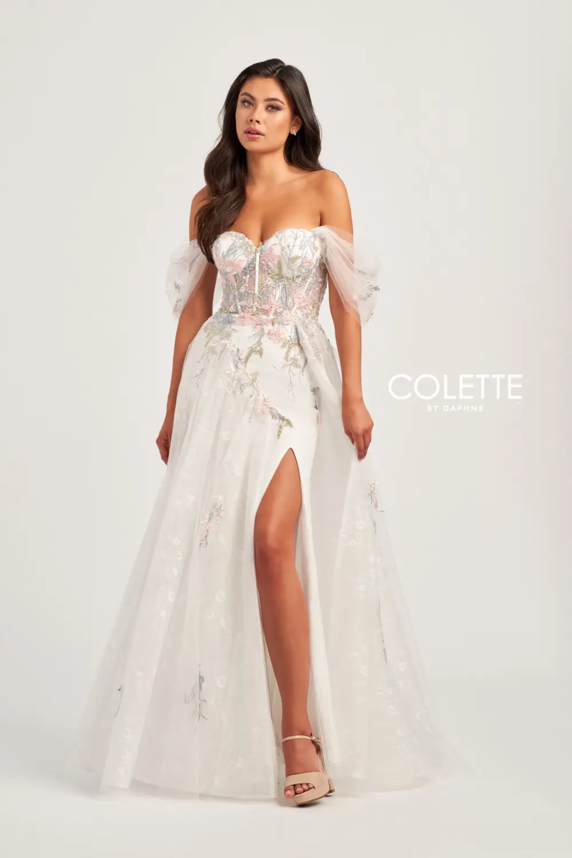 Full size Style CL5169 Colette by Daphne #3 Diamond White/Multi picture